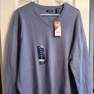 Men’s Izod Classic Blue V-Neck Pullover